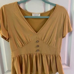 Yellow Button Detailed Top 🤩☀️